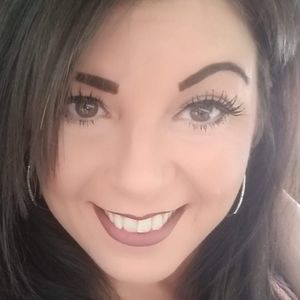 Meet your Posher, Larryn